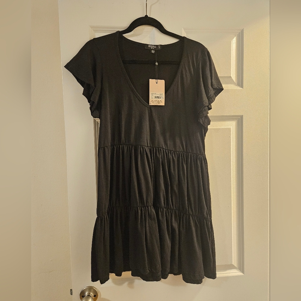 NWT Missguided V-Neck Black Tiered Dress, US 6/UK 10